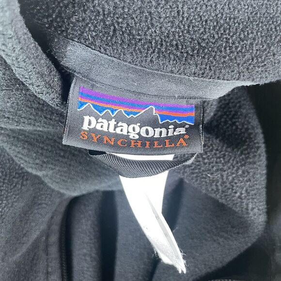 Patagonia Synchilla Sweater Womens Small Black Full Zip Slimming Broken Zip Tab - Picture 14 of 16